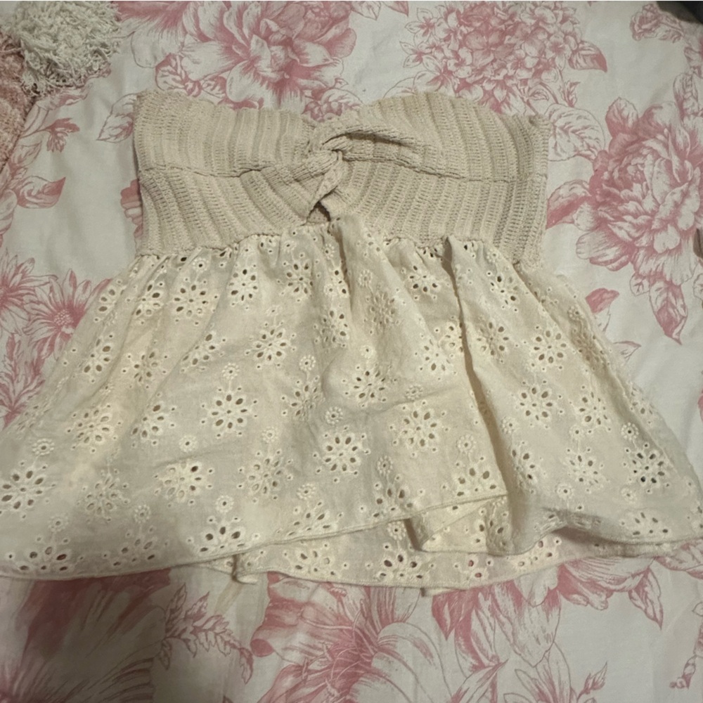 woven/lace tube top